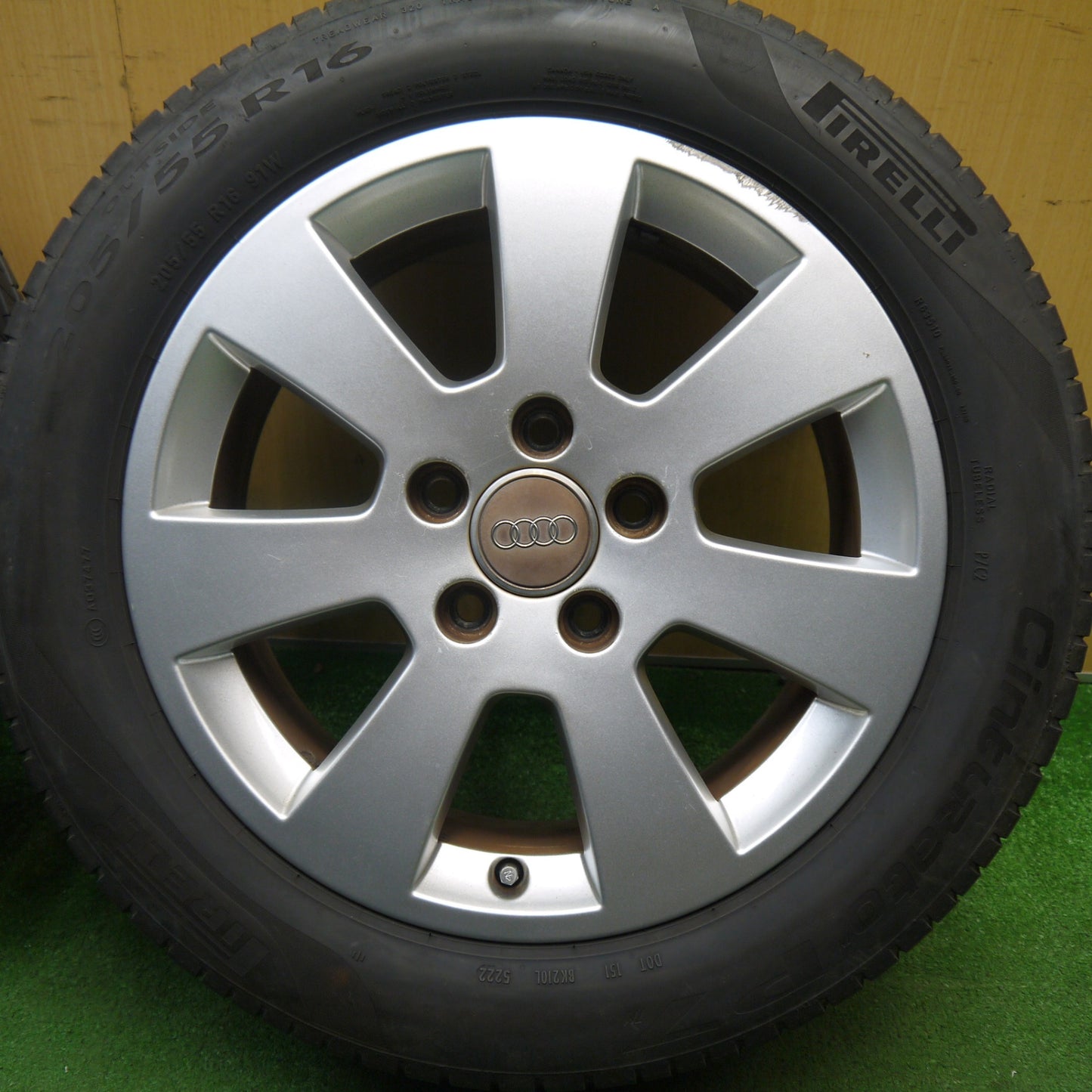 バリ溝！22年！9.5分★アウディ A3 純正 205/55R16 ピレリ Cinturato P7 16インチ PCD112/5H★6030308Hノ