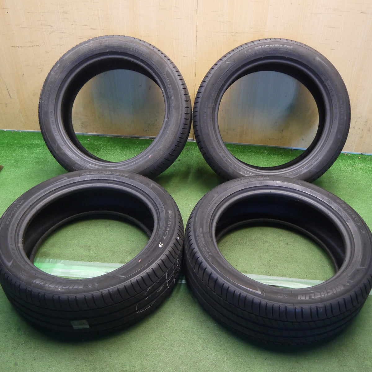 4本価格◎225/50R18 ミシュラン プライマシー3 タイヤ 18インチ カローラ クロス CH-R アルファード ヴェルファイア 等◎6100203Hノタ