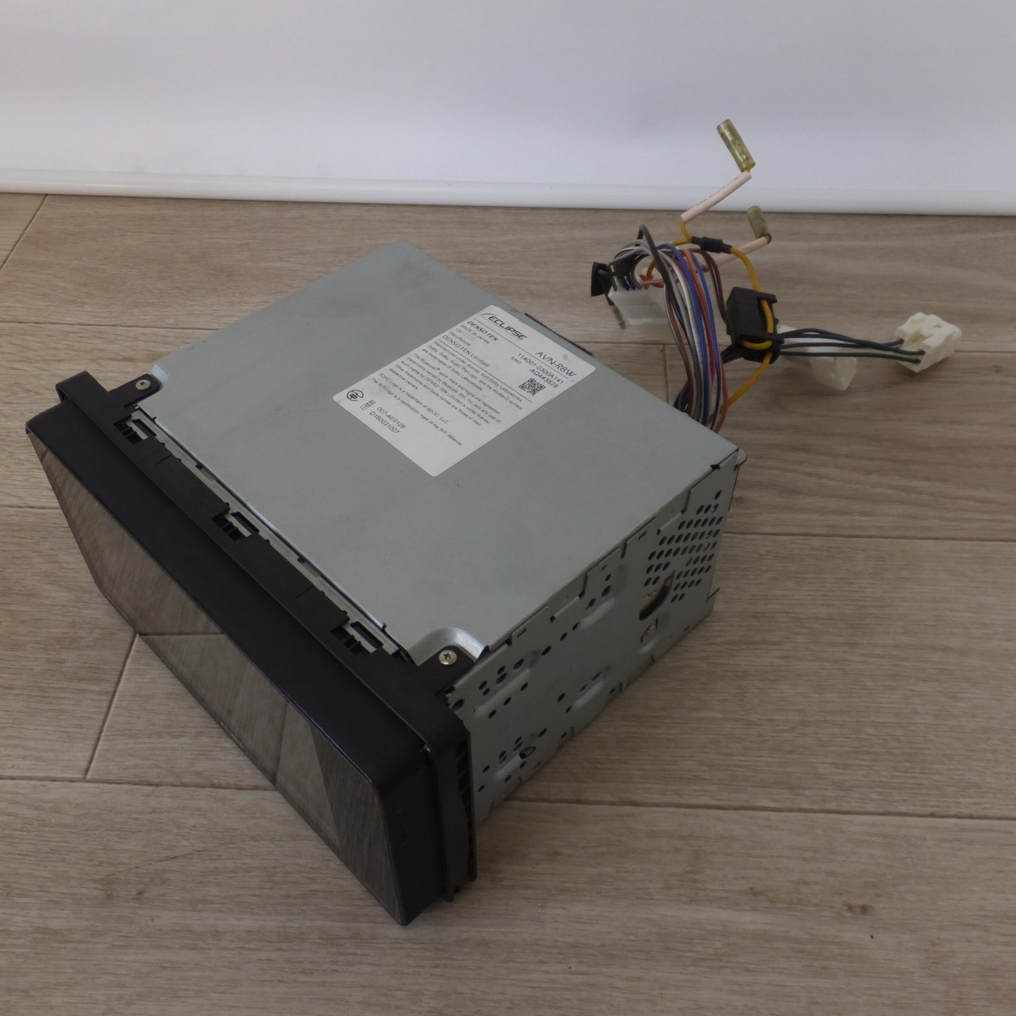 [送料無料] ★イクリプス ECLIPSE メモリーナビゲーション ベーシックナビ AVN-R8W(2★