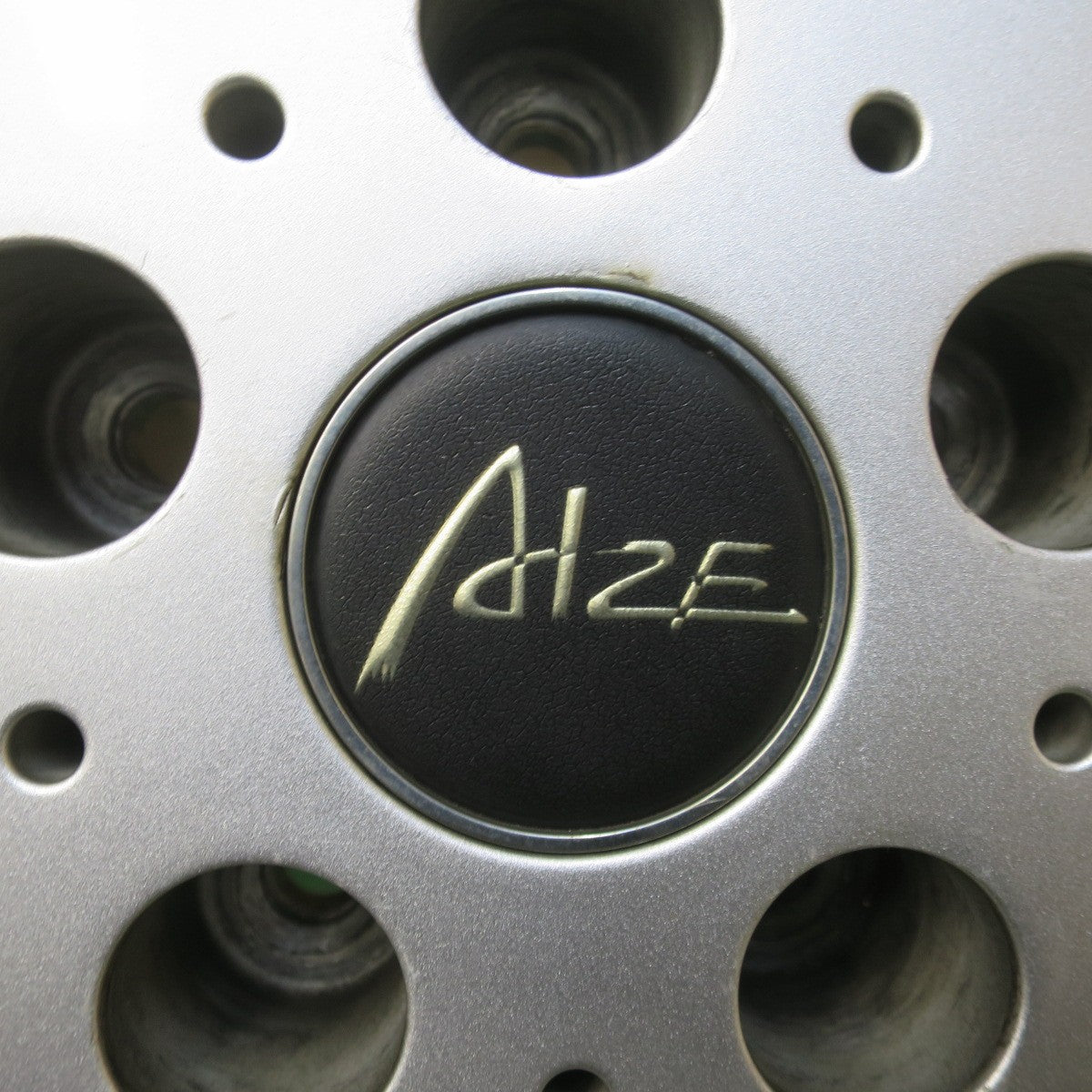 バリ溝！24年！9.5分★スタッドレス 215/65R16 ヨコハマ アイスガード iG52C ALZE 社外 アルミ 16インチ PCD114.3/5H★6030305イス
