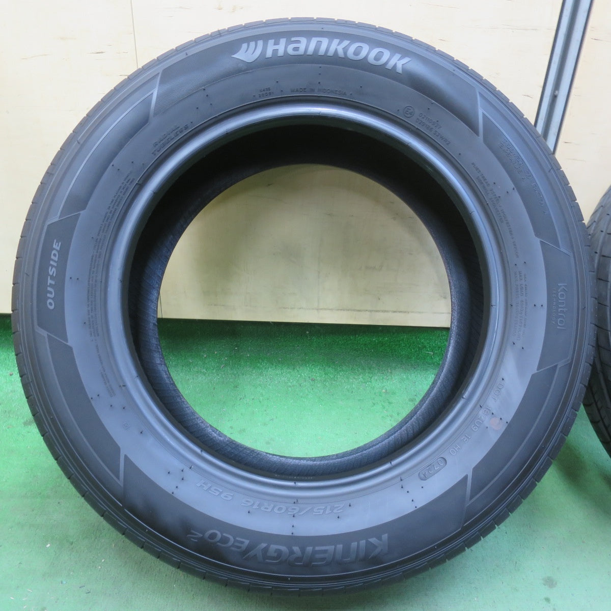 バリ溝！24年！9分★215/60R16 ハンコック キナジー ECO2 KINERGY タイヤ 16インチ ヴェゼル CX-3 マークX クラウン ロイヤル 等★6012709イノタ