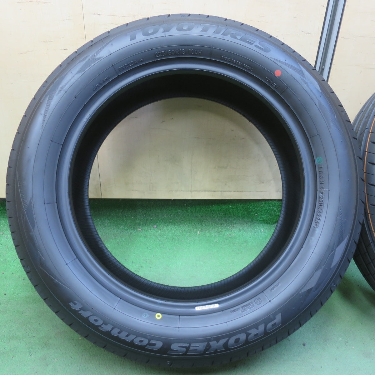 新車外し！25年★225/60R18 トーヨー プロクセス Comfort コンフォート 18インチ タイヤ  ハリアー RAV4 40系 アルファード ヴェルファイア 等★6041810イノタ