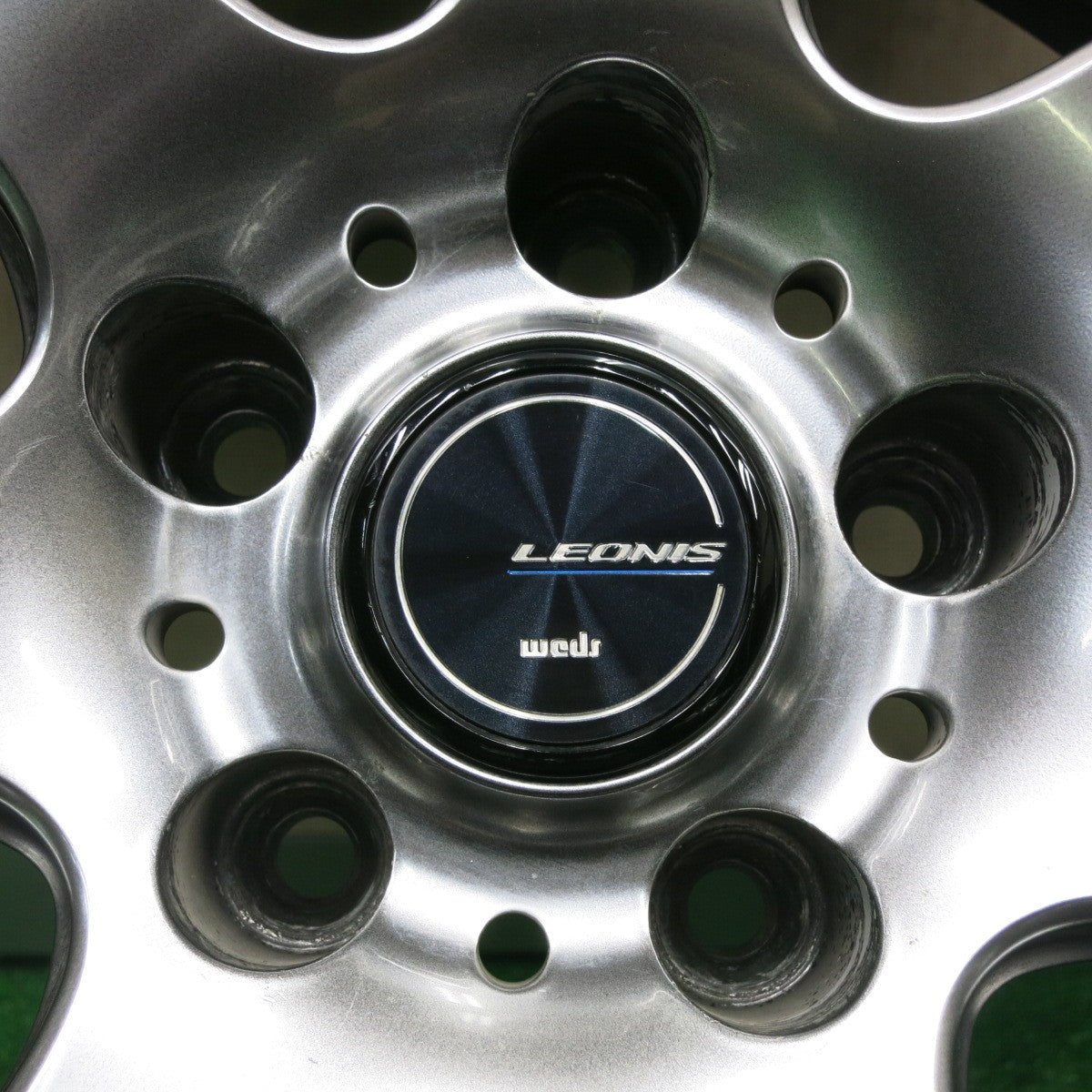 [送料無料] バリ溝！21年！キレイ！9分★スタッドレス LEONIS NAVIA07 235/50R18 ブリヂストン ブリザック VRX2 AMF レオニス ナヴィア07 PCD114.3/5H★4112308TNス