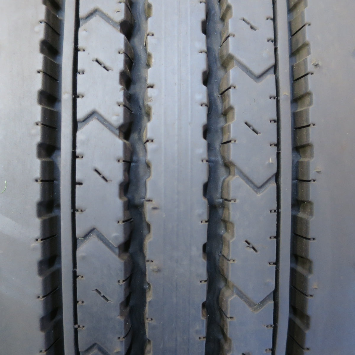 新車外し！25年！1本★トラック タイヤ 225/80R17.5 123/122N ダンロップ SP330K 17.5インチ★6061005イノタ