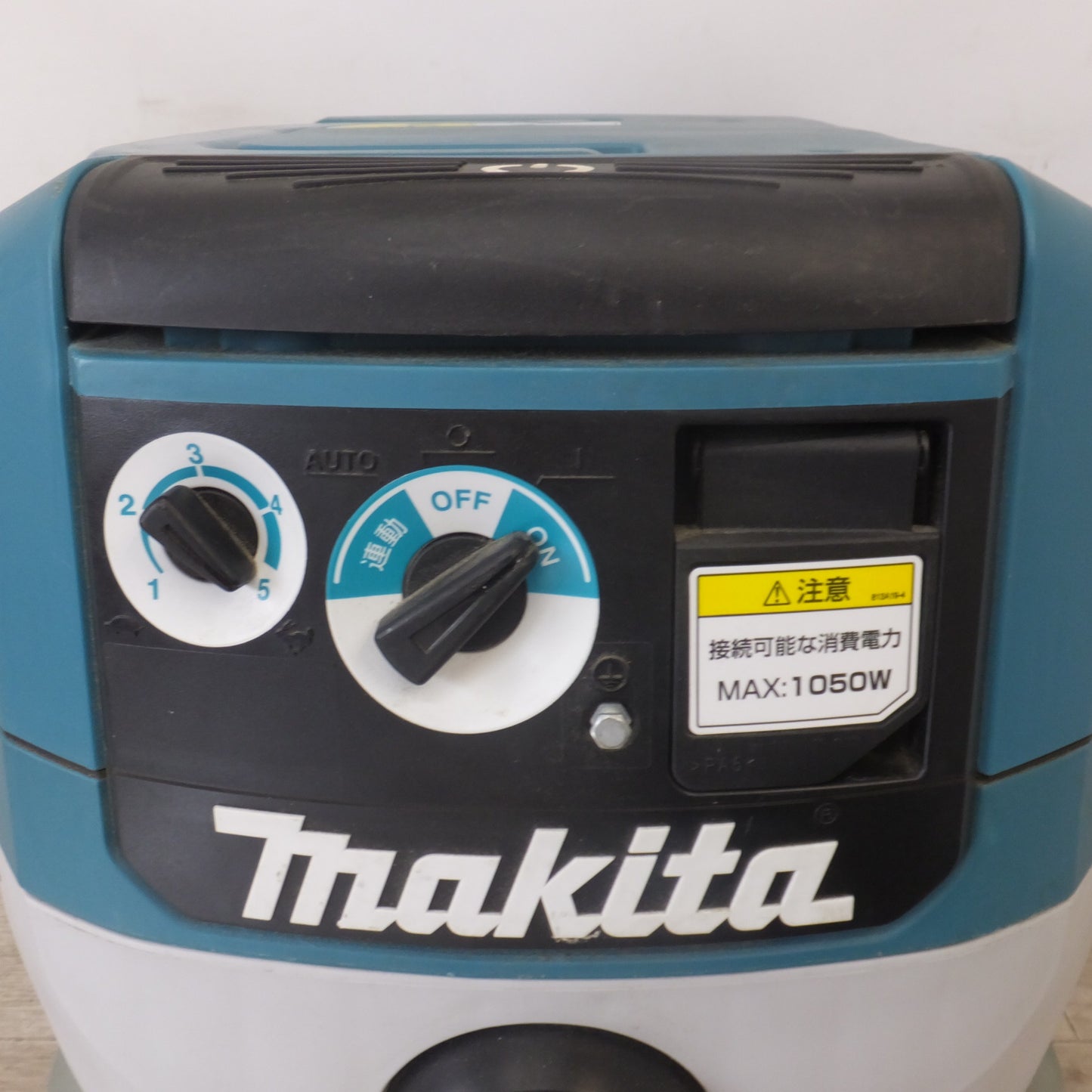[送料無料] ★マキタ makita 乾湿両用 業務用 集じん機 VC0820　100V～ 11A 50-60Hz 1050W★