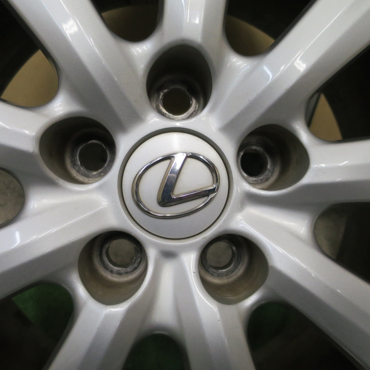 センサー付！キレイ★レクサス GS 純正 ホイール 17インチ 17×7.5J PCD114.3/5H★6052204NGホ