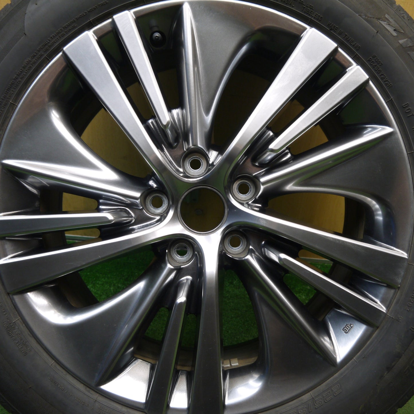 キレイ！24年！1本★スバル レヴォーグ レイバック VN5 純正 225/55R18 ファルケン ZIEX ZE001A A/S 18インチ PCD114.3/5H★6020207Hノ