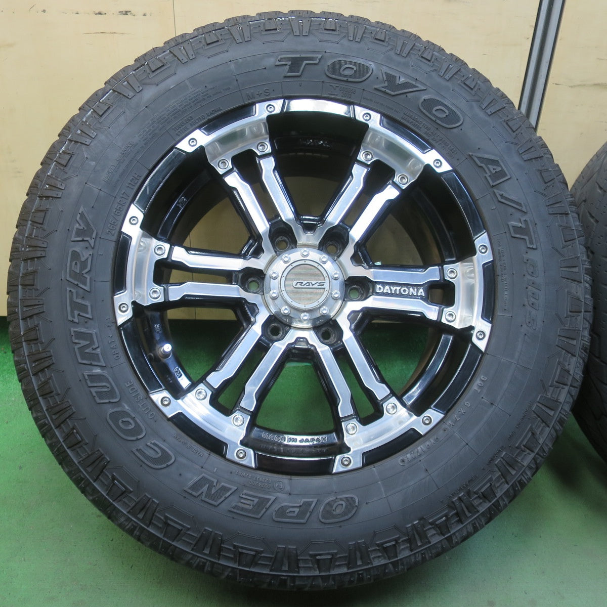 キレイ★RAYS DAYTONA FDX 265/65R17 トーヨー A/T プラス オープン カントリー レイズ デイトナ 17インチ PCD139.7/6H★6052704イノ