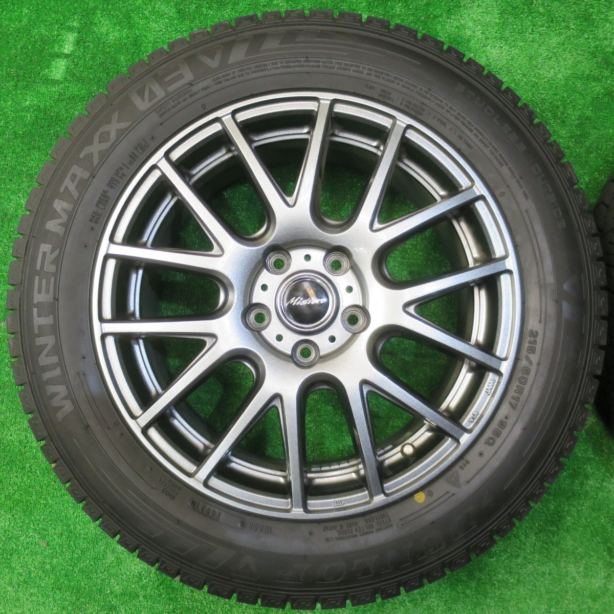 バリ溝！21年！キレイ！9.5分★スタッドレス 215/60R17 ダンロップ ウインターマックス 03 Mistiere ミスティーレ 17インチ PCD114.3/5H★5101103NJス