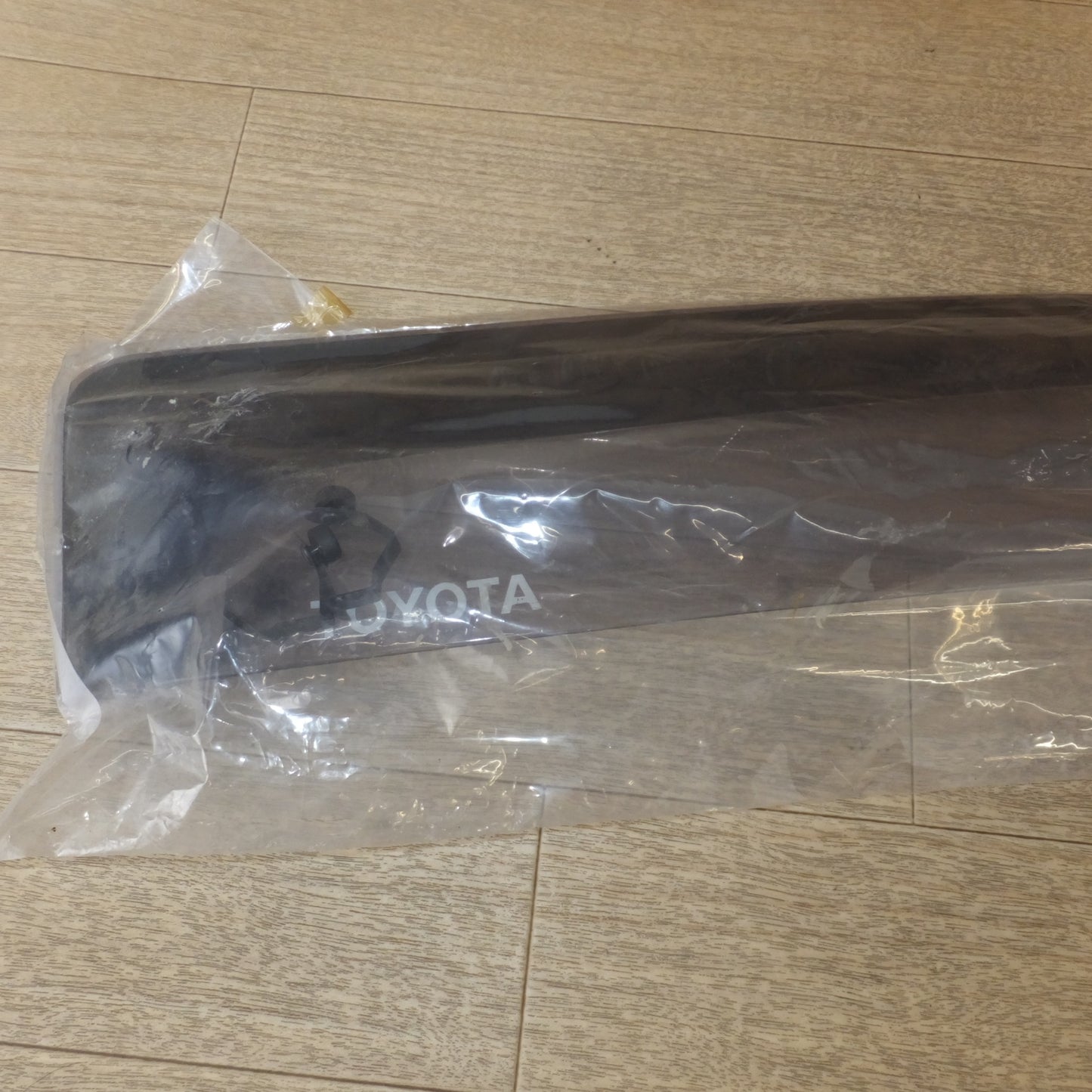 [送料無料] ★トヨタ TOYOTA 純正 グランドハイエース VCH16W ドアバイザー 2枚 セット★