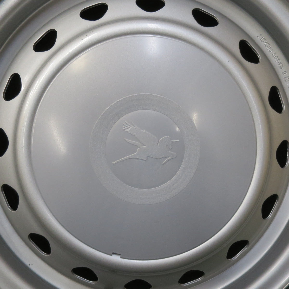 未使用！22年★スタッドレス 185/65R15 トーヨー オブザーブ GIZ2 スチール ホイール 15インチ PCD100 114.3/4H マルチ★5050501イス