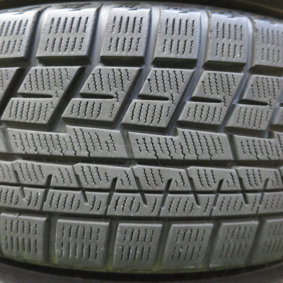 4本価格◎プリウス 等 195/65R15 スタッドレス ヨコハマ アイスガード iG60 JOKER ジョーカー 15インチ PCD100/5H◎6090906イス