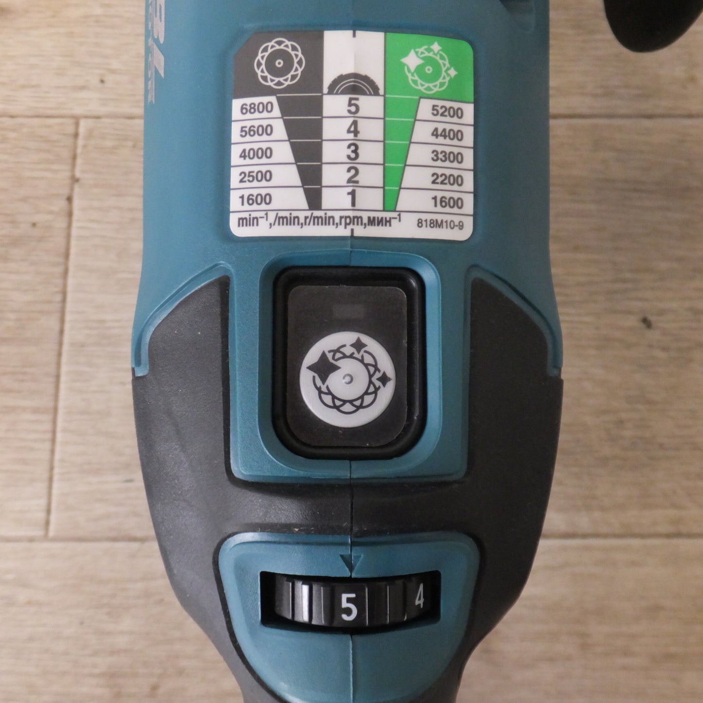 [送料無料] 美品★マキタ makita 125mm 充電式ランダムオービットポリッシャ PO500D 18V 本体のみ★