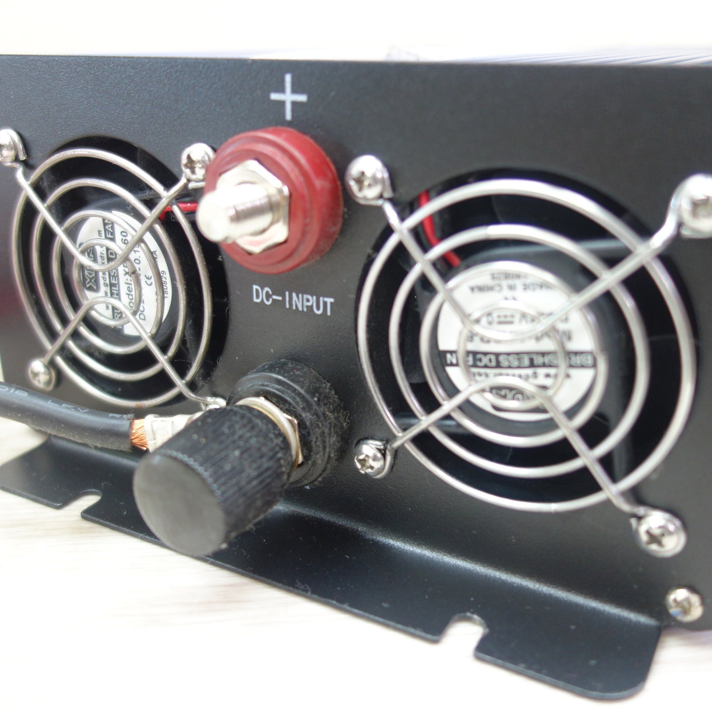 [送料無料] ☆ReBIRTH インバーター 1000W DC12V→AC100V 12V(10V-15V) 100V 50Hz 60Hz☆