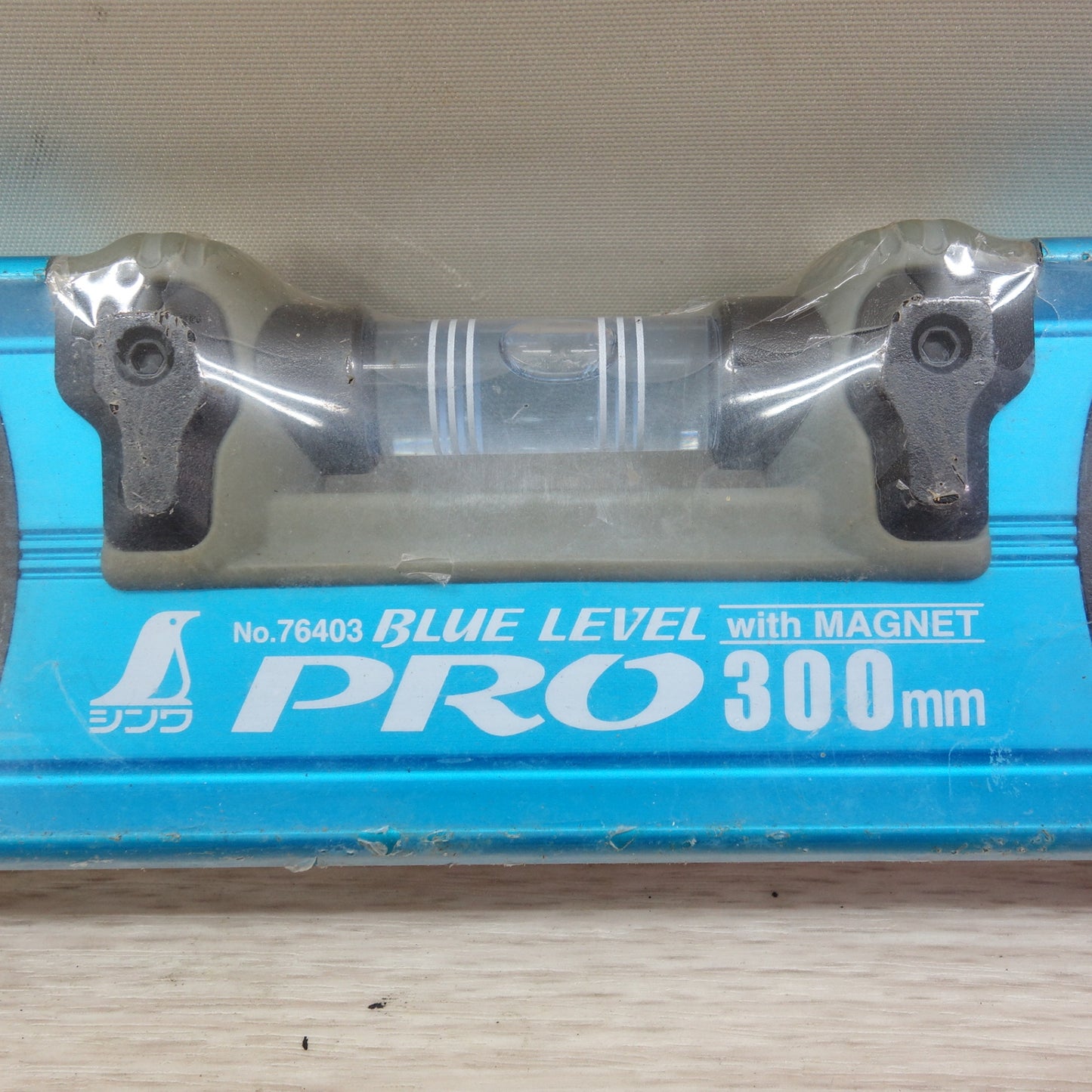 [送料無料] 未使用☆シンワ測定 ブルー レベル PRO マグネット付 300mm NO.76403 水平器☆