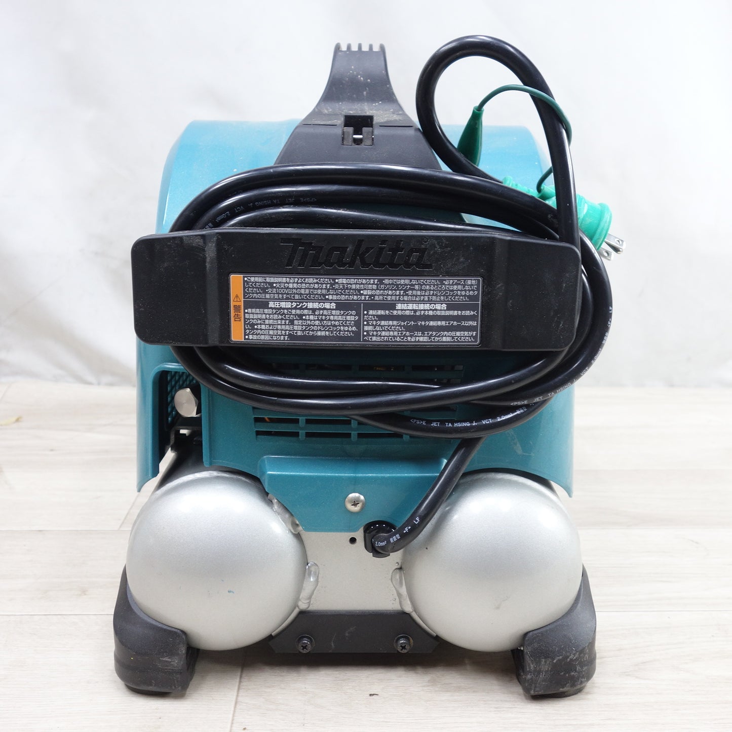 [送料無料] ◆マキタ エア コンプレッサー AC462XS 高圧 常圧 タンク 7L エアー ツール 工具 100V 50-60Hz makita◆