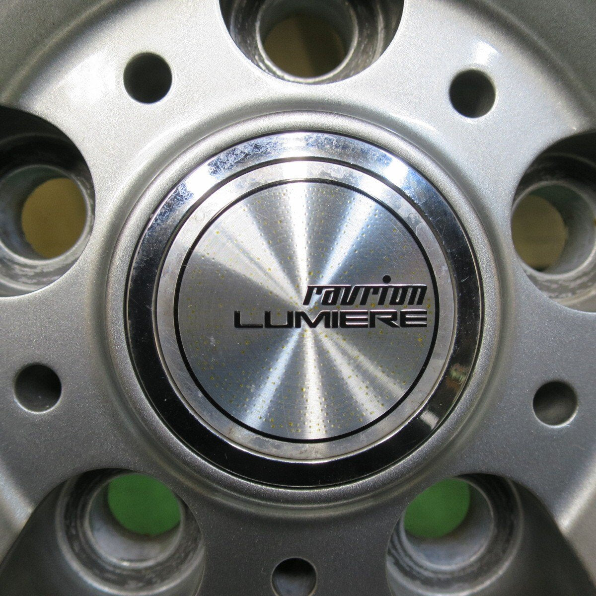 バリ溝！22年！キレイ！ほぼ10分★スタッドレス 205/55R16 グッドイヤー アイスナビ8 ravrion LUMIERE ラブリオン 16インチ PCD114.3/5H★5013104イス