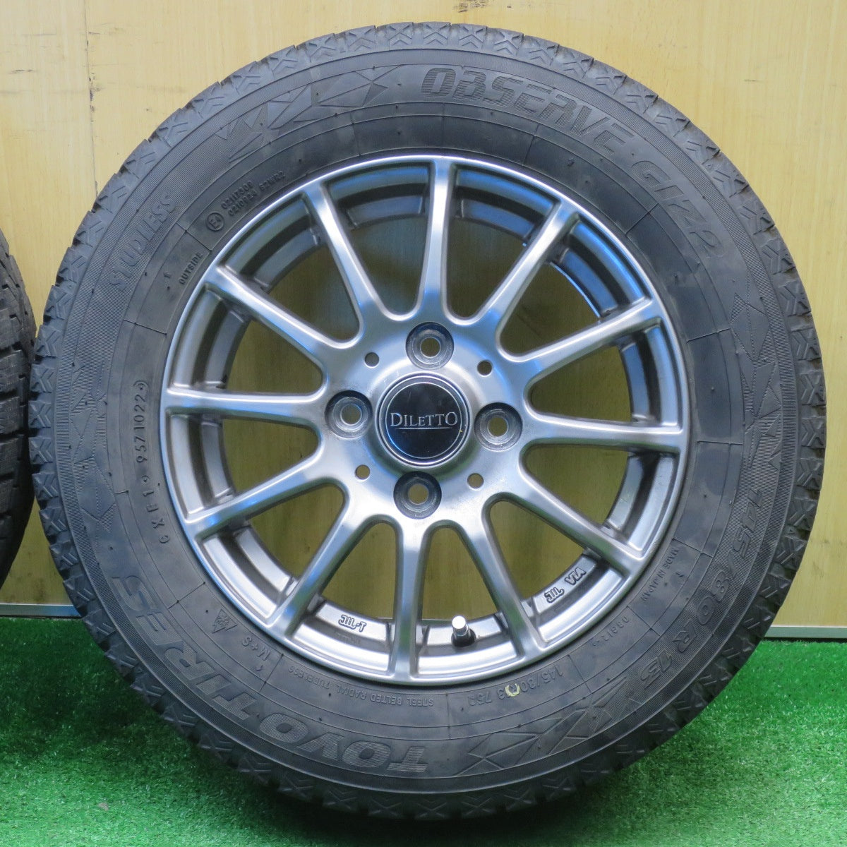 バリ溝！22年！8.5分★スタッドレス 145/80R13 トーヨー オブザーブ GIZ2 DILETTO ディレット 13インチ PCD100/4H★5120402NJス