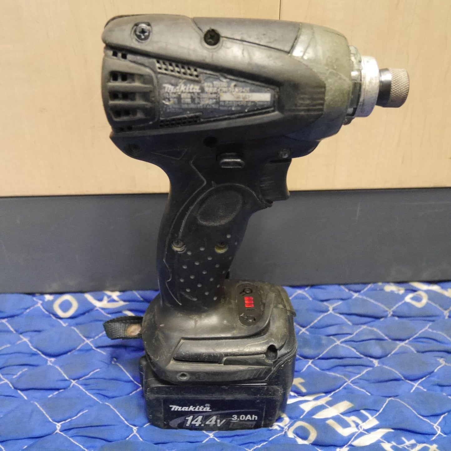 [送料無料] ☆マキタ 充電式 インパクトドライバ TD133D 電動 工具 14.4V コードレス makita☆