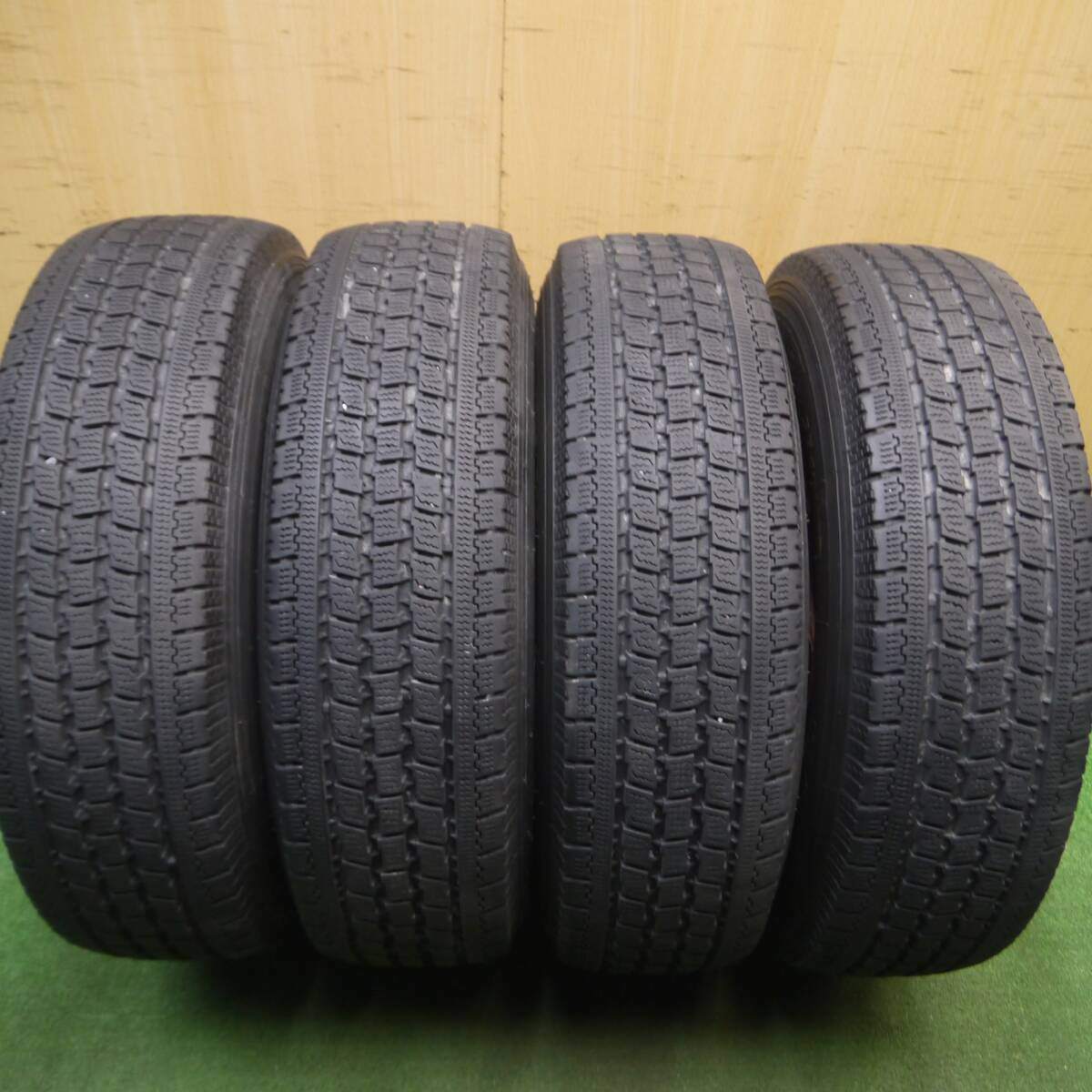 4本価格★トヨタ 100系 ハイエース 純正 スタッドレス 195/80R15 107/105L トーヨー デルベックス 934 PCD139.7/6H★5012802Hス