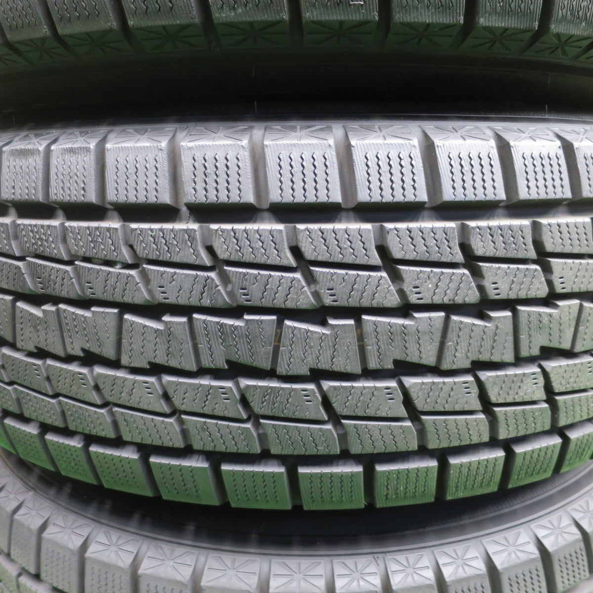 ほぼ未使用！23年！キレイ★スタッドレス 265/65R17 グッドイヤー アイスナビ SUV ROADMAX MUD RIDER SGBK ロードマックス マッドライダー 17インチ PCD139.7/6H★5120603NKス