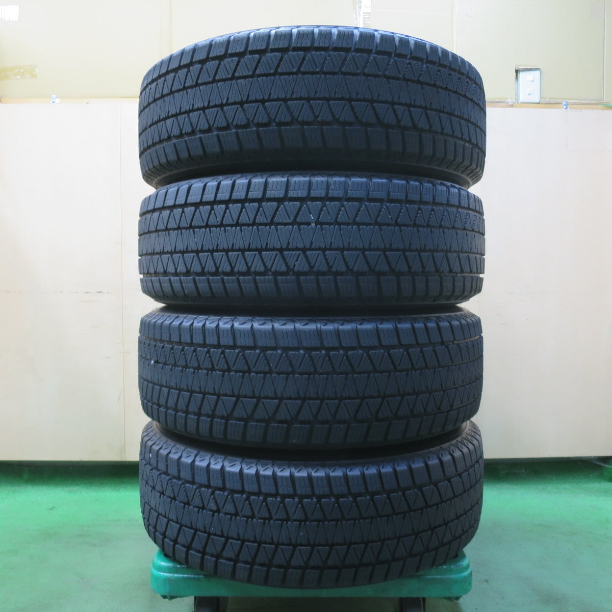 バリ溝！8.5分★スタッドレス 225/65R17 ブリヂストン ブリザック DM-V3 MANARAY SPORT マナレイスポーツ 17インチ PCD114.3/5H★5092608イス
