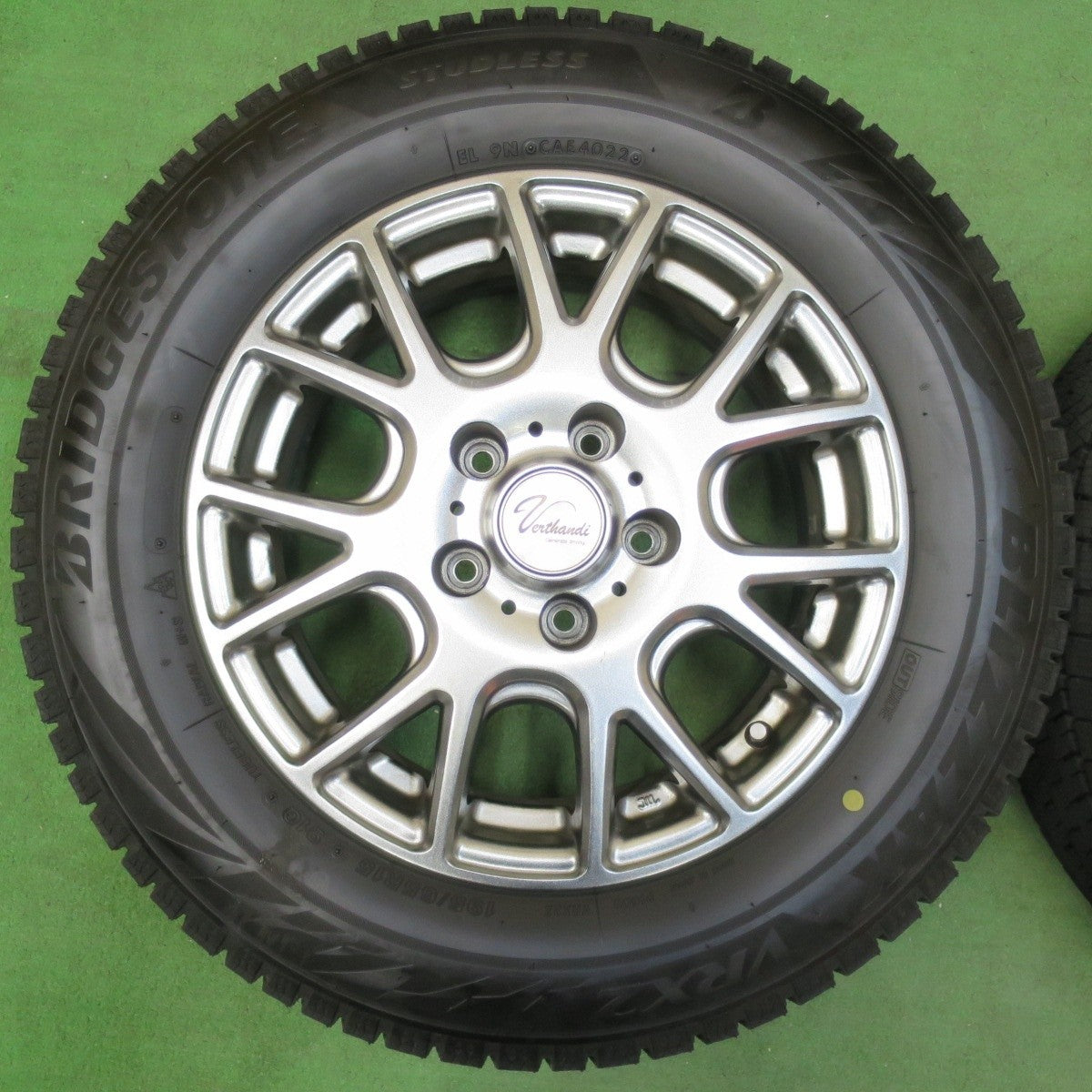 バリ溝！22年！9.5分★スタッドレス 195/65R15 ブリヂストン ブリザック VRX2 ATR SPORT WINTER 101 Verthandi 15インチ PCD114.3/5H★5011707イス