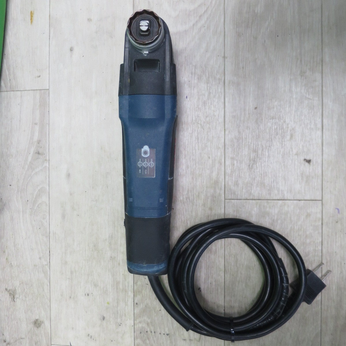 [送料無料] ☆ボッシュ マルチ ツール 100V GMF50-36 ケース付き カットソー 切断 研磨 BOSCH 電動 工具☆