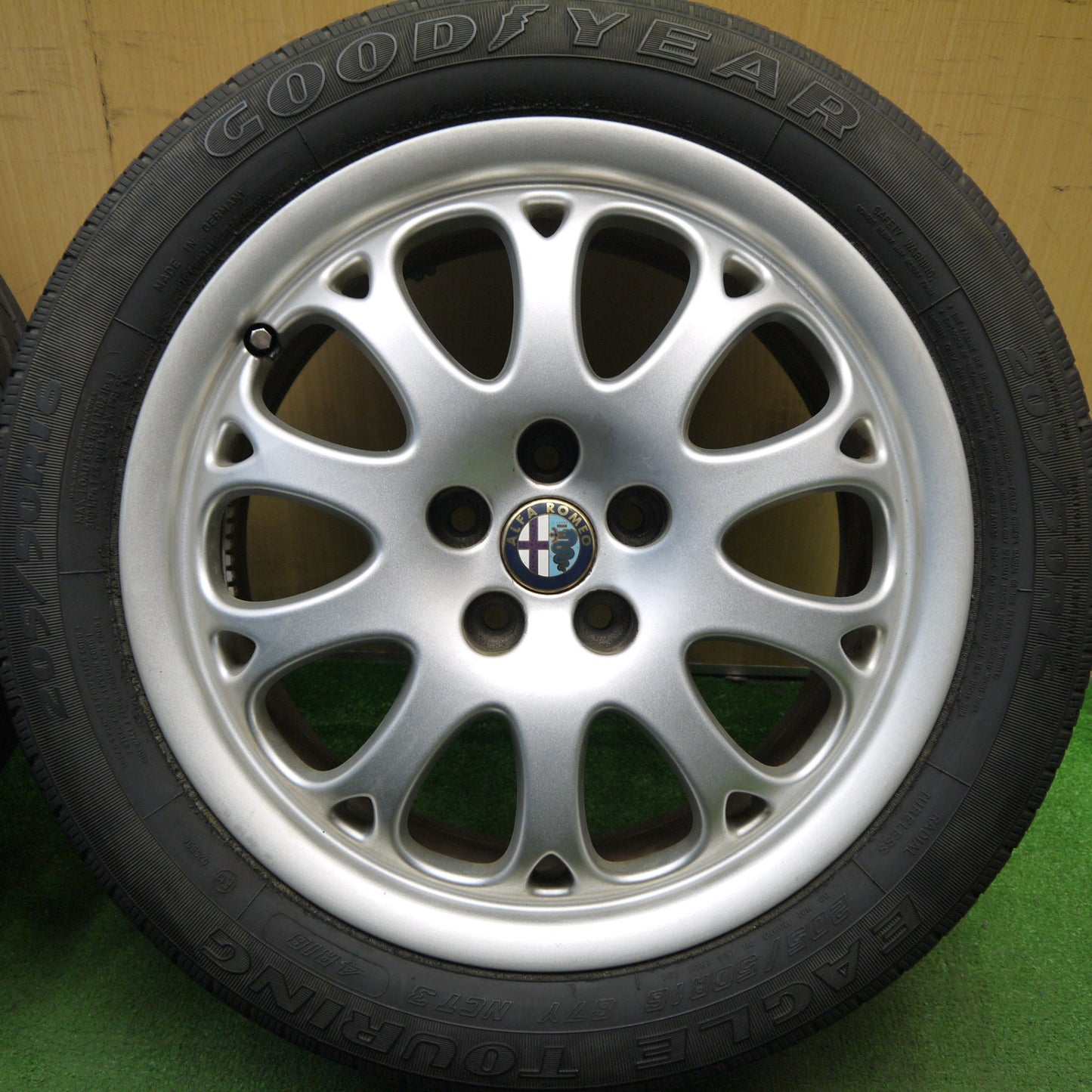 キレイ★アルファロメオ 916 スパイダー 純正 205/50R16 グッドイヤー イーグル ツーリング NCT3 4RIB 16インチ PCD98/5H★5043006Hノ