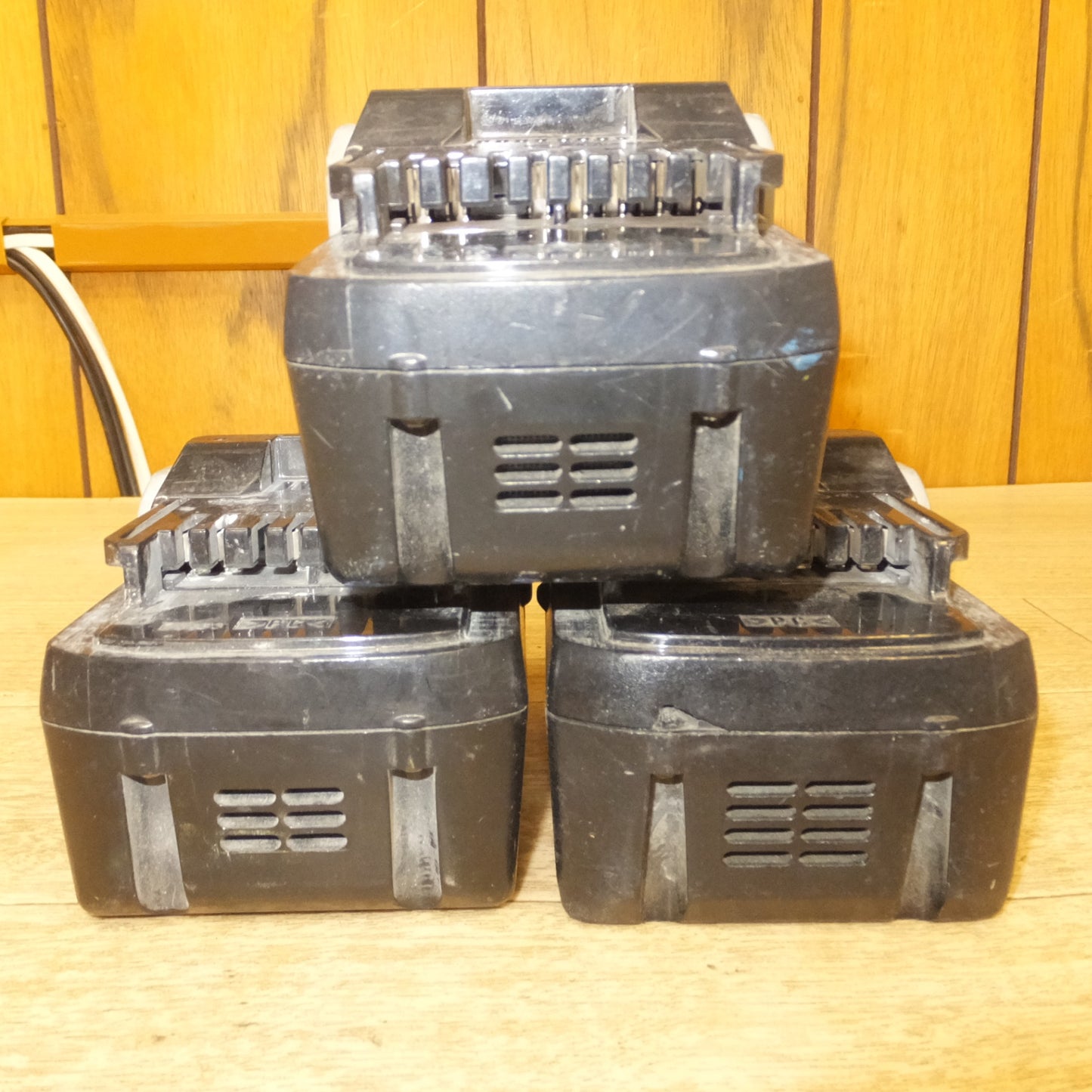 [送料無料] ジャンク★日立 HITACHI 蓄電池 BSL1860 DC18V 6.0Ah 108Wh　BSL1850 DC18V 5.0Ah 90Wh 2個　計 3個 セット★