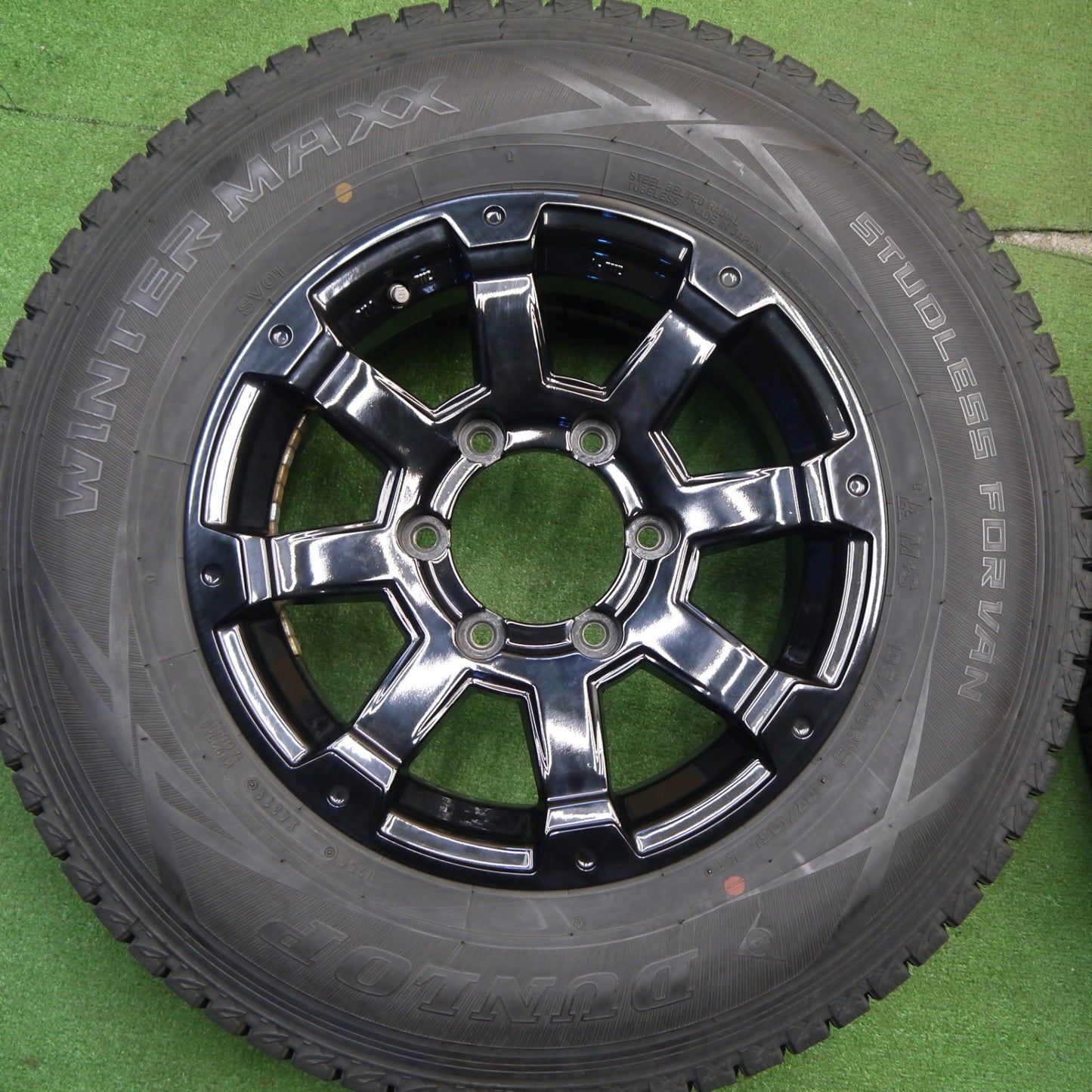 バリ溝！キレイ！9.5分★ハイエース等 BADX ROCK KELLY MX-I 195/80R15 107/105L スタッドレス ダンロップ ウインターマックス SV01 ロックケリー 15インチ PCD139.7/6H★5041602Hス