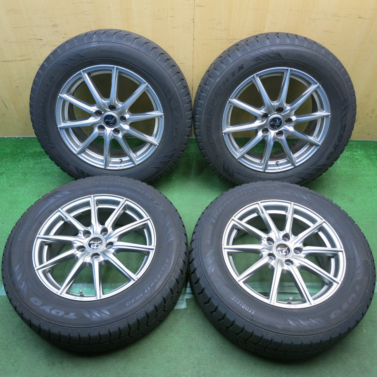 バリ溝！キレイ！9分◎スタッドレス 225/65R17 トーヨー ウインター トランパス TX Euro-S Stream MiD ユーロS 17インチ PCD114.3/5H◎6100401HAス