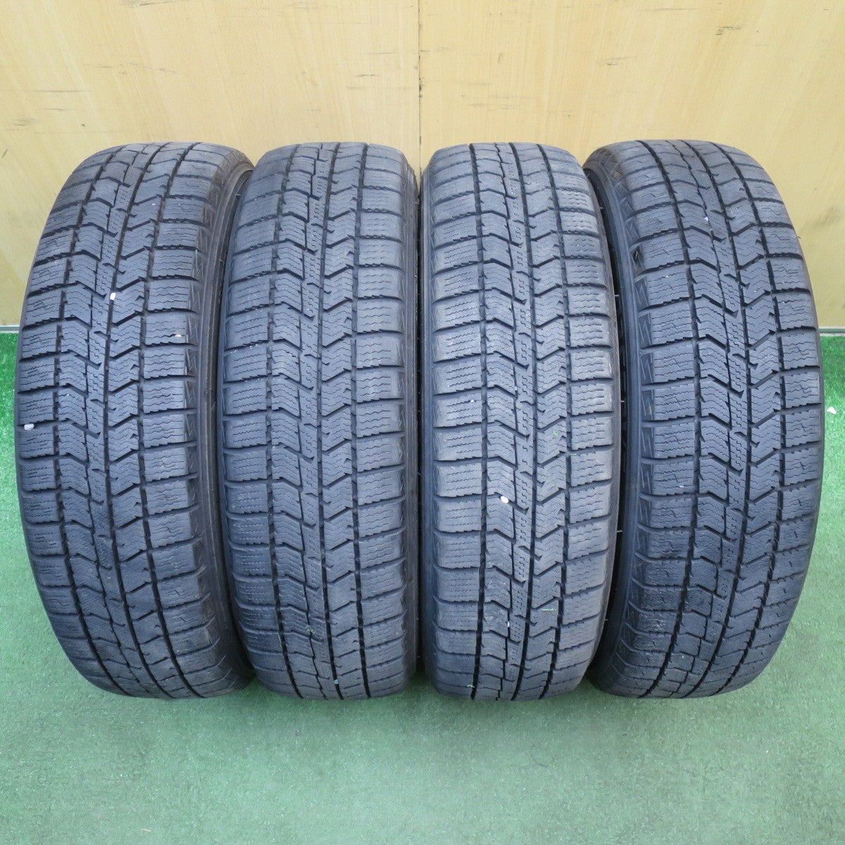バリ溝！24年！9.5分以上★スタッドレス 155/65R14 トーヨー オブザーブ GIZ3 スチール ホイール 14インチ PCD100 114.3/4H マルチ★6051910NJス