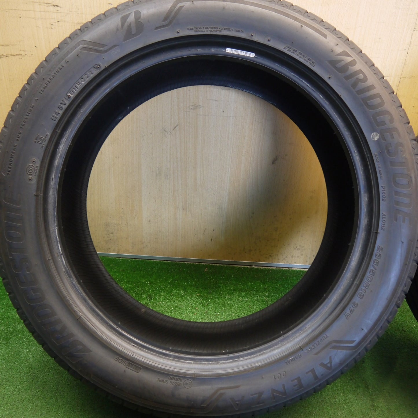 ほぼ未使用！23年★235/50R18 ブリヂストン アレンザ 001 ALENZA 18インチ アルファード ヴェルファイア等★6061503Hノタ