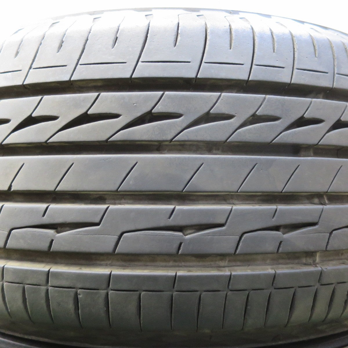 バリ溝！9.5分★225/55R16 ブリヂストン レグノ GR-X2 タイヤ 16インチ ベンツ Cクラス Eクラス アウディ A4 A6 等★5090406イノタ