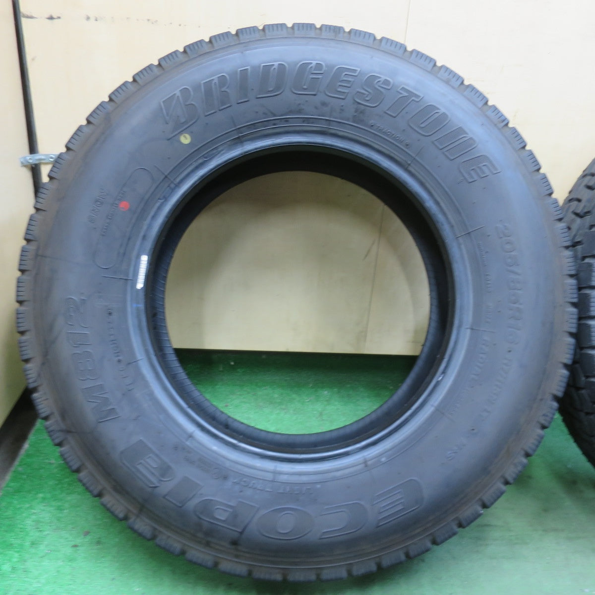 ほぼ未使用！25年！6本★トラック バス タイヤ 205/85R16 117/115N ブリヂストン エコピア M812 ミックス オールシーズン 16インチ★6013107イスタ