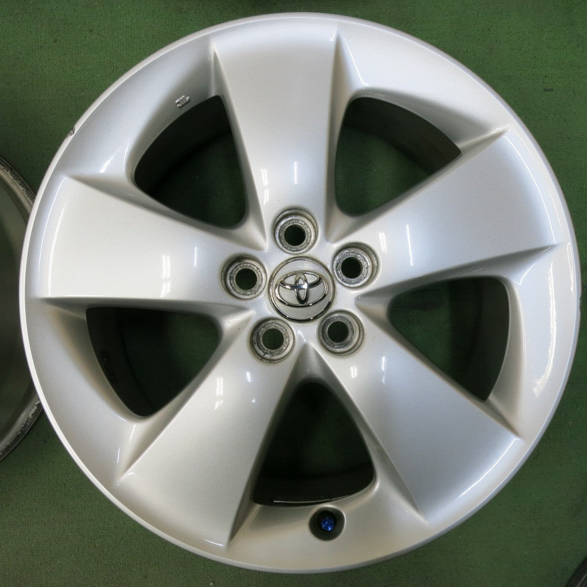 キレイ★トヨタ 30系 プリウス S G ツーリング 純正 ホイール 17インチ 17×7J PCD100/5H★5051311SYホ