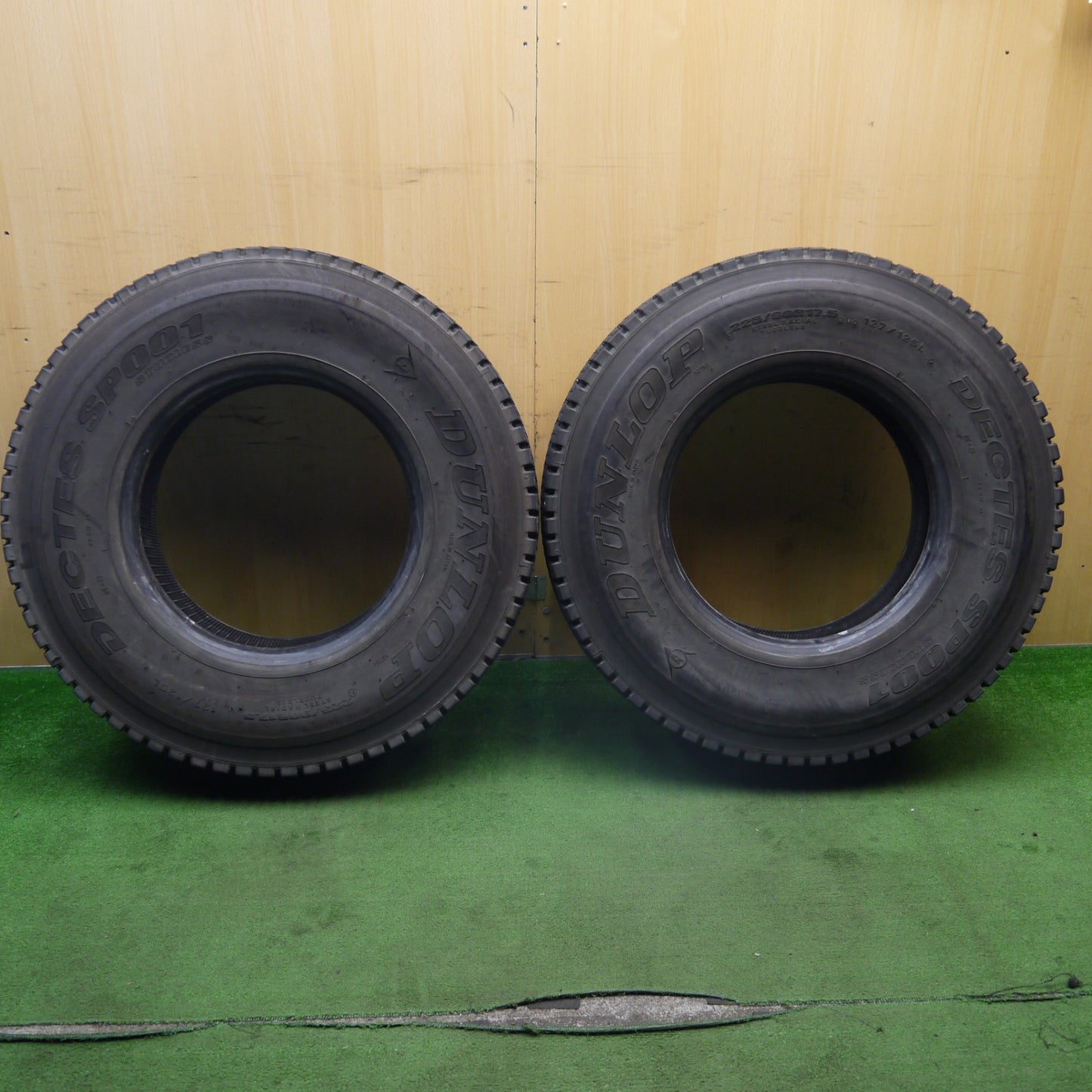 2本価格★トラック タイヤ 225/90R17.5 127/125L スタッドレス ダンロップ デクテス SP001 17.5インチ★5061203KKスタ
