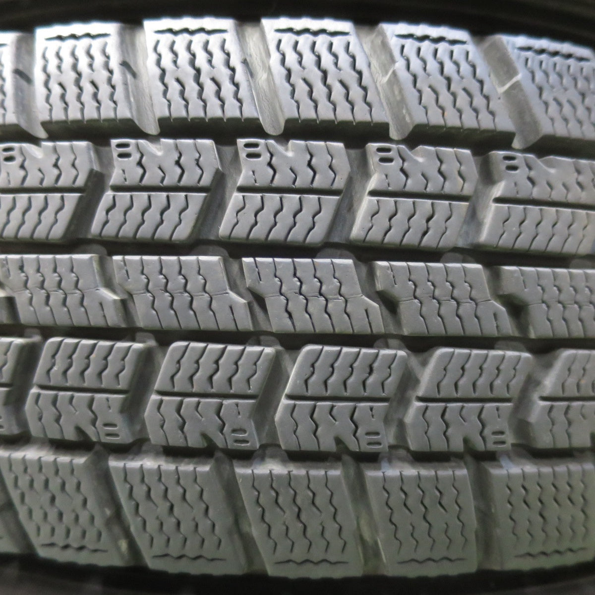 バリ溝！8.5分★スタッドレス 155/65R14 グッドイヤー アイスナビ7 LaLa Palm ララパーム 14インチ PCD100/4H★5123103イス