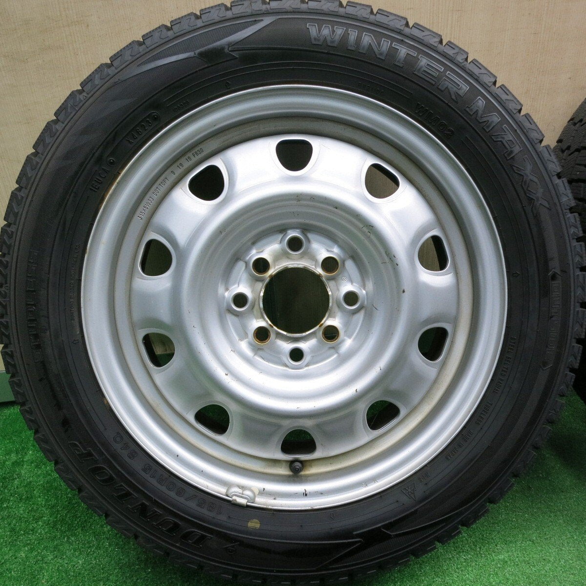 バリ溝！23年！9.5分以上★スタッドレス 185/60R15 ダンロップ ウインターマックス WM02 TOPY スチール 15インチ PCD100 114.3/4H マルチ★4111203HAス