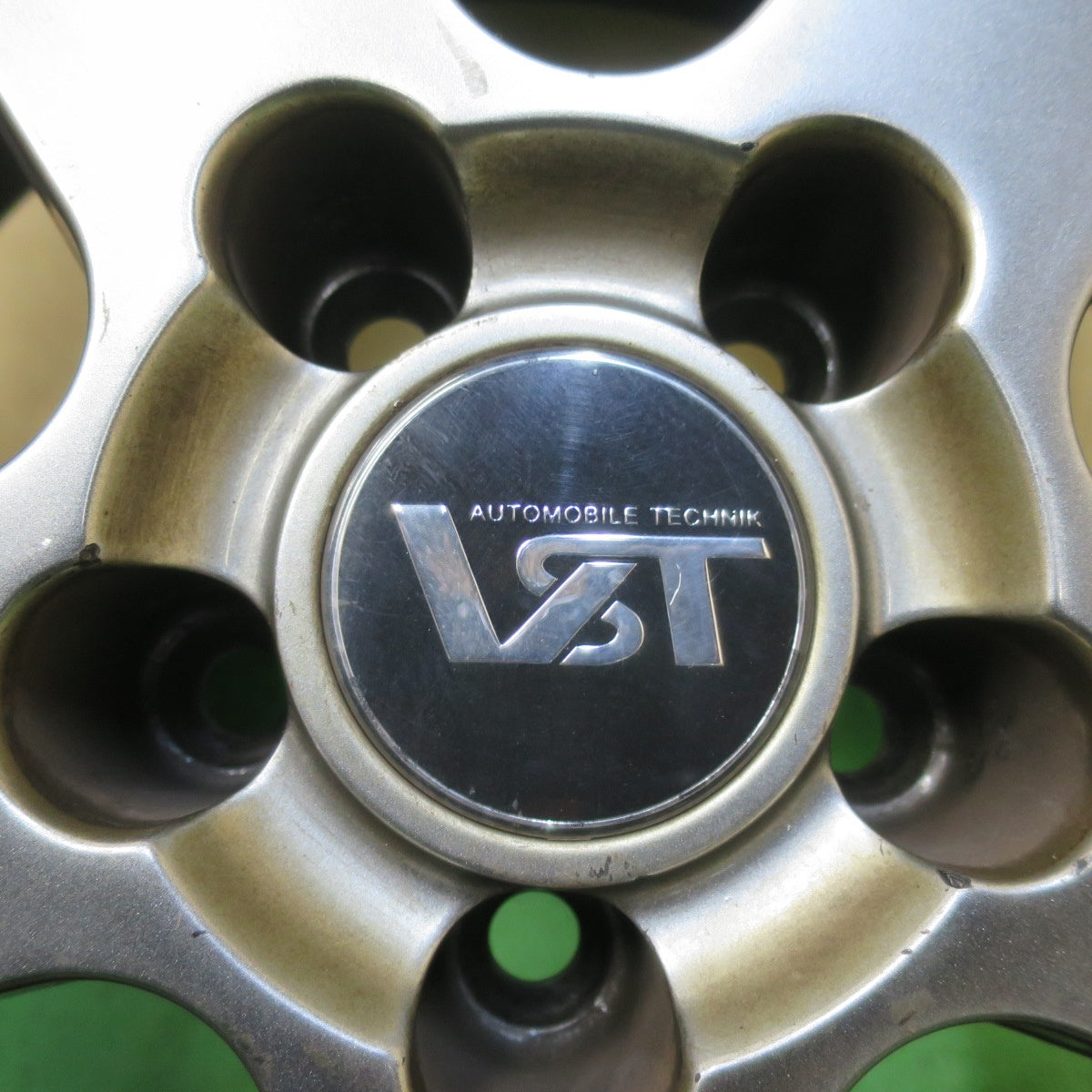 バリ溝！8.5分★ボルボ 等 VST RS 225/45R18 スタッドレス ダンロップ DSX-2 18インチ PCD108/5H★5040906イス