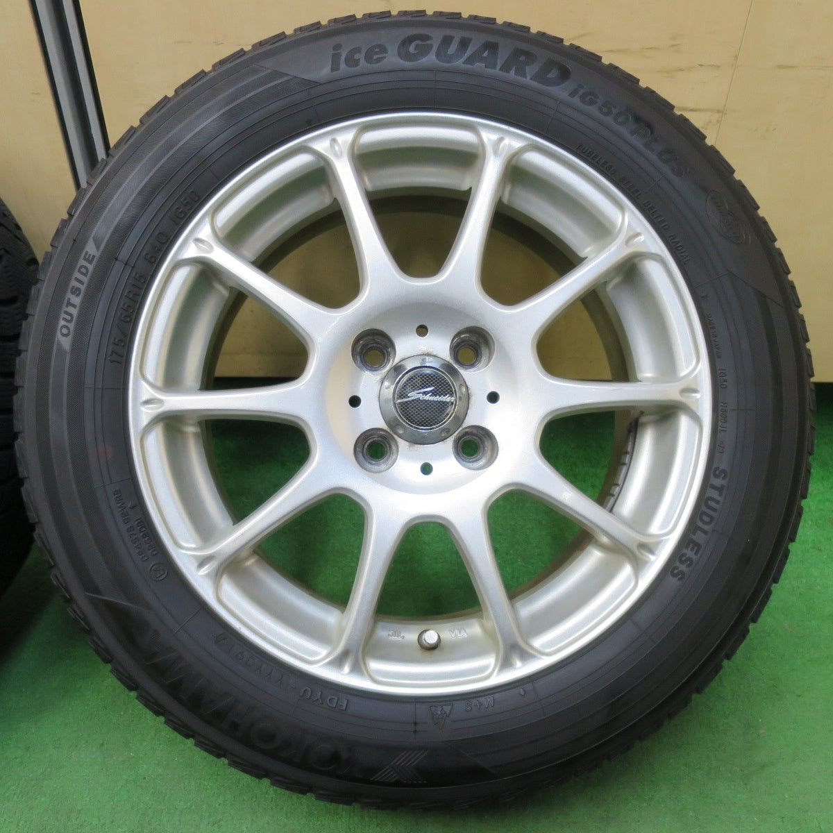 [送料無料] 4本価格★スタッドレス 175/65R15 ヨコハマ アイスガード iG50 プラス Schneider シュナイダー 15インチ PCD100/4H★4103009イス