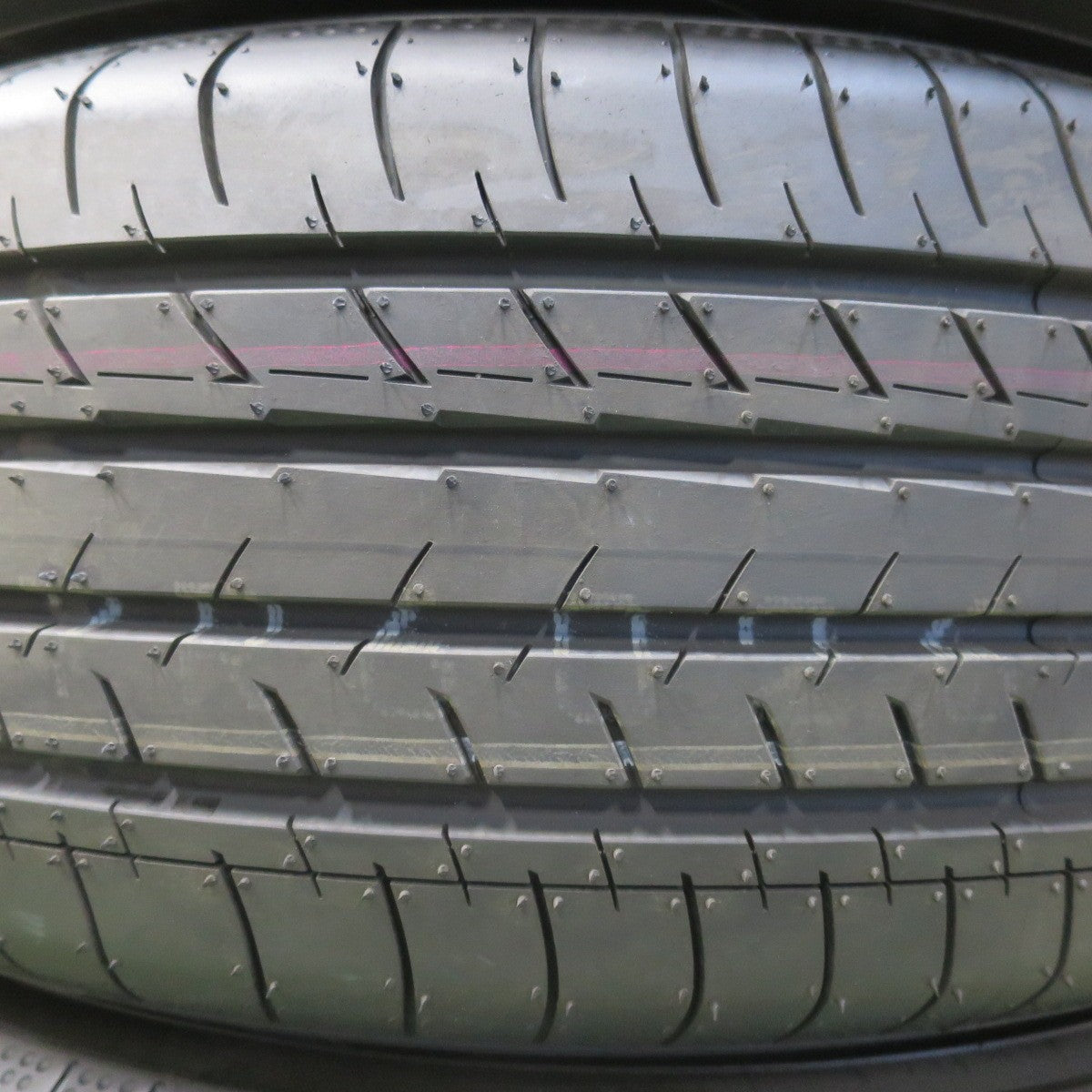 新車外し！25年★205/55R17 ヨコハマ BluEarth-GT AE51 ブルーアース 17インチ タイヤ ノア ヴォクシー ステップワゴン 等★5122609イノタ