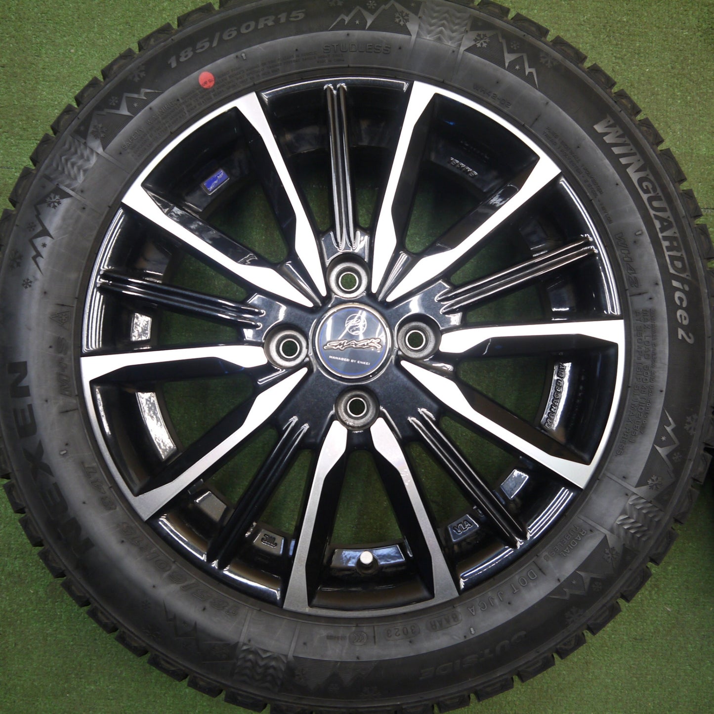 バリ溝！23年！ほぼ10分★スタッドレス 185/60R15 ネクセン WINGUARD ice2 SMACK ENKEI ヴァルキリー スマック エンケイ 15インチ PCD100/4H★6022008Hス