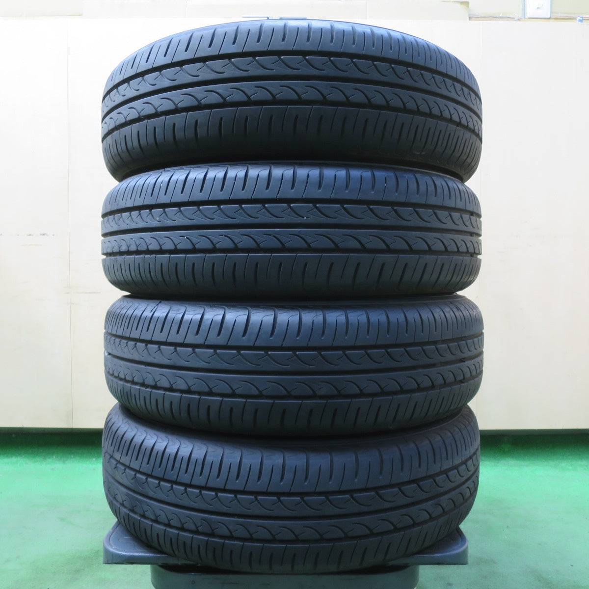 バリ溝！24年！9.5分以上★ホンダ N-BOX 純正 155/65R14 ヨコハマ ブルーアース AE01 14インチ PCD100/4H★5051714イノ