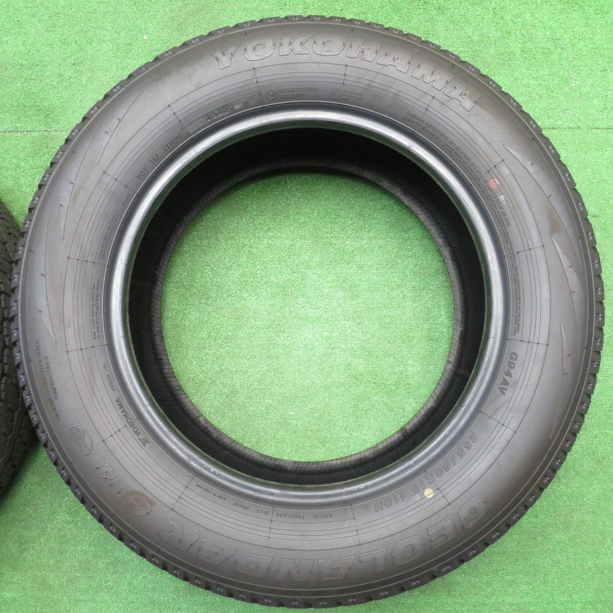 新車外し！25年★265/60R18 ヨコハマ ジオランダー G94 タイヤ 18インチ プラド ハイラックス サーフ トライトン パジェロ 等★5110802NJノタ