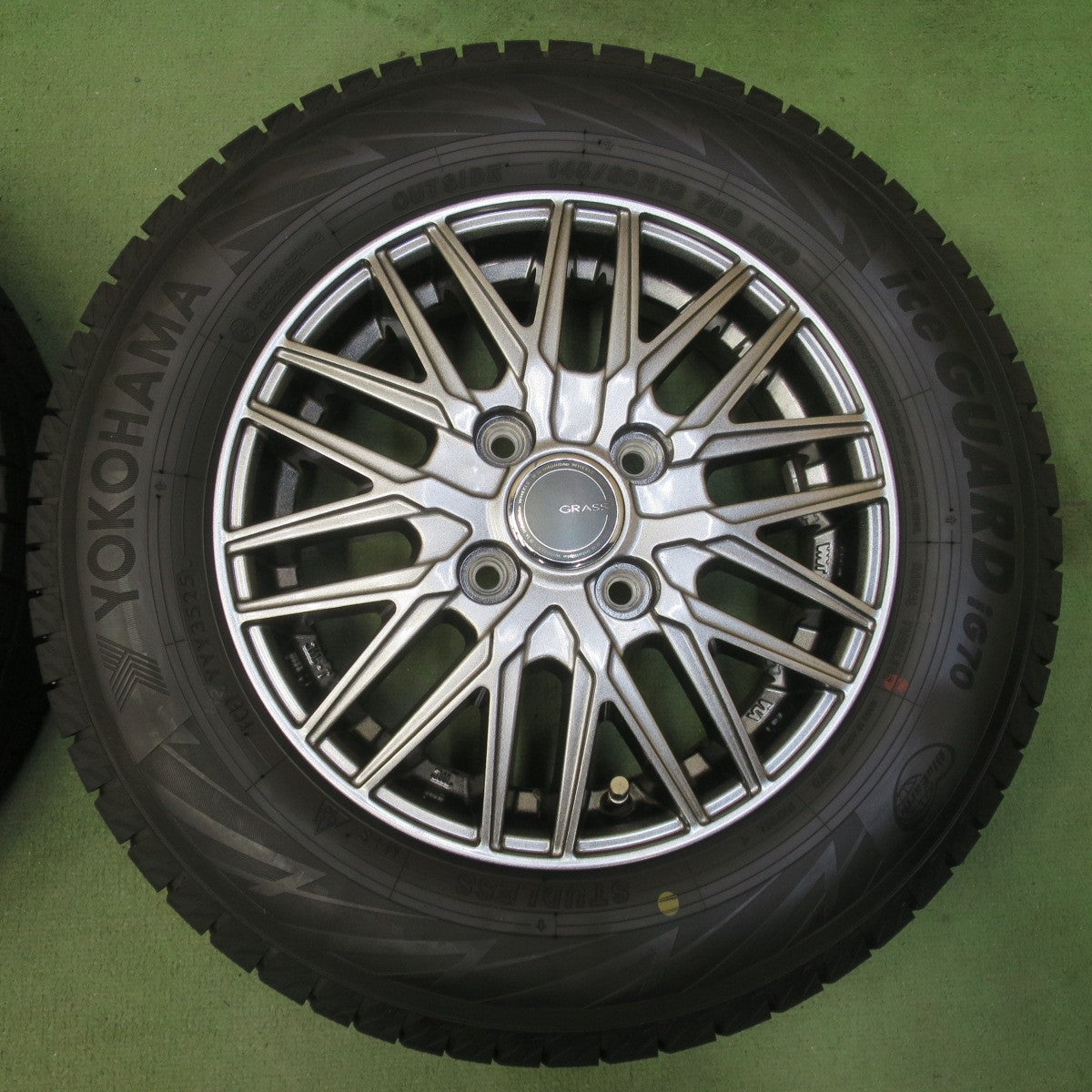 バリ溝！25年！キレイ！ほぼ10分◎スタッドレス 145/80R13 ヨコハマ アイスガード iG70 GRASS グラス 13インチ PCD100/4H◎6100805イス
