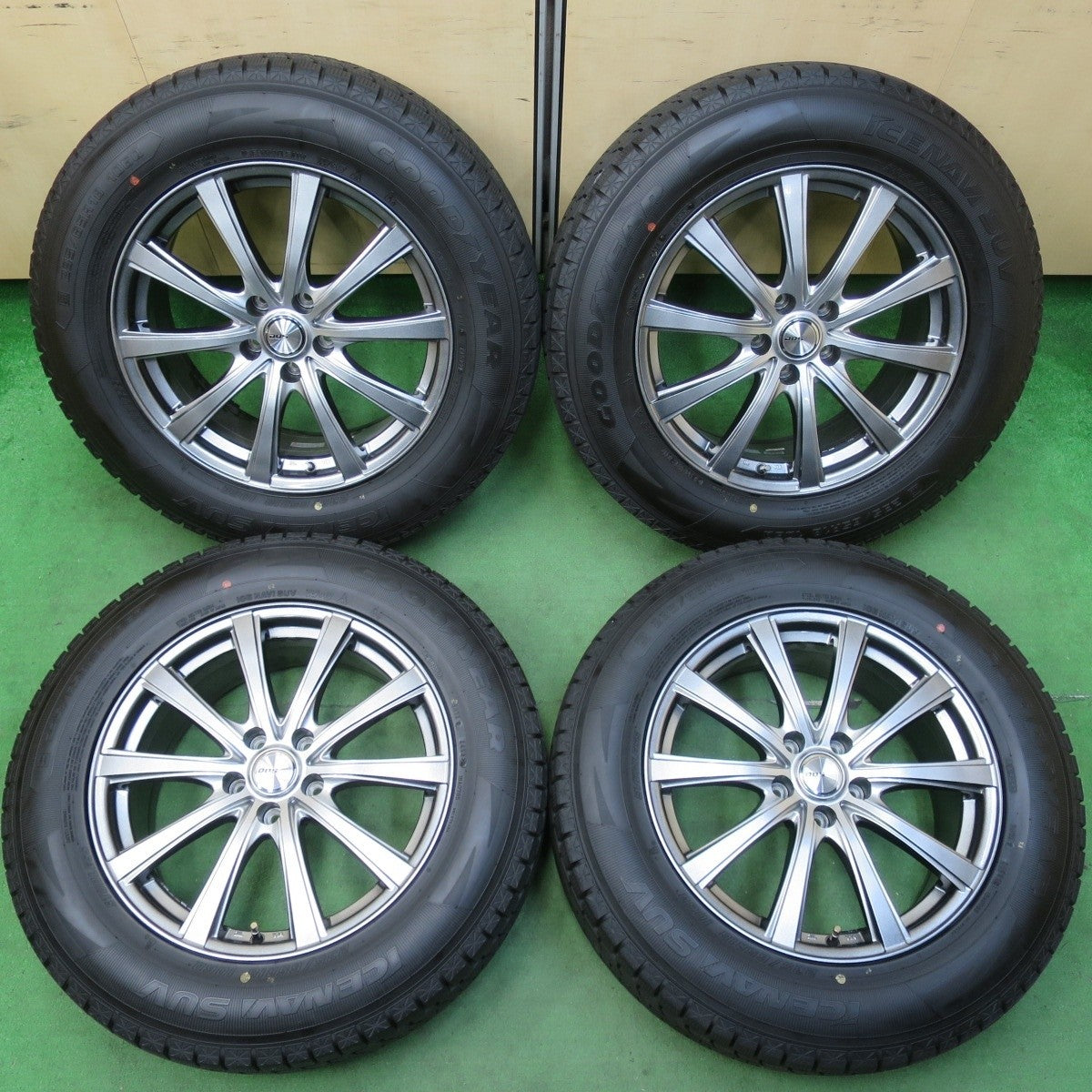 バリ溝！22年！キレイ！ほぼ10分★スタッドレス 235/65R18 グッドイヤー アイスナビ SUV D.O.S. DOS PCD114.3/5H★4112501イス