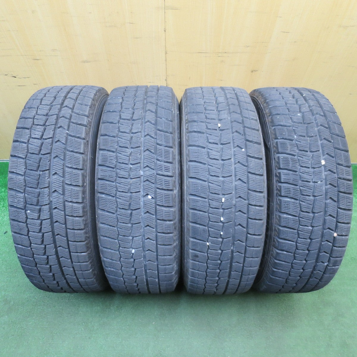 バリ溝！9.5分★レガシィ エクシーガ 等 205/60R16 スタッドレス ダンロップ ウインターマックス WM02 NIRVANA NV ニルヴァーナ ニルバーナ 16インチ PCD100/5H★6021805NJス