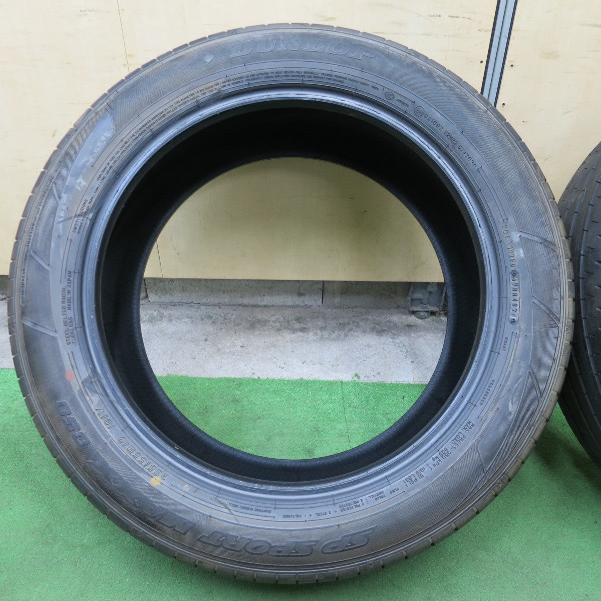 新車外し！24年★235/55R19 ダンロップ SPスポーツマックス 050 タイヤ 19インチ クラウン セダン アリア RAV4 PHV 等★6060504NGノタ